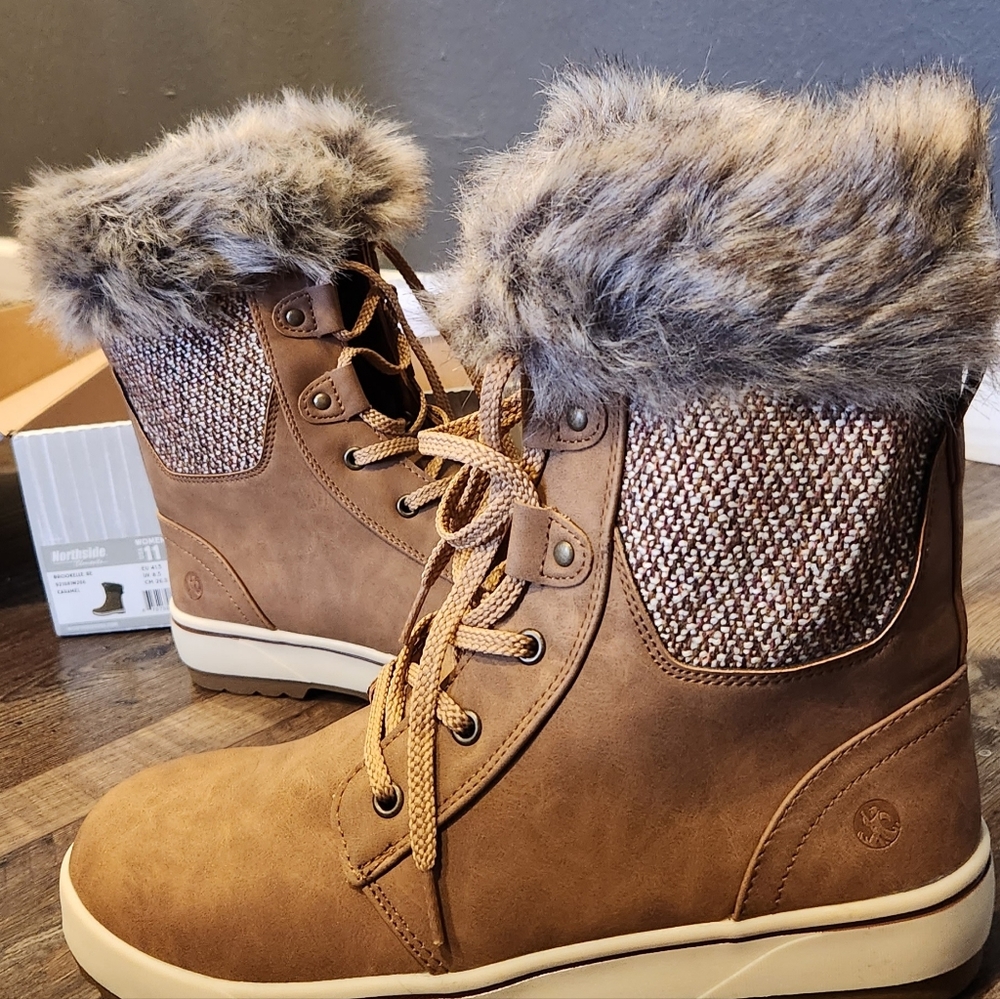 Women Boots Size 11